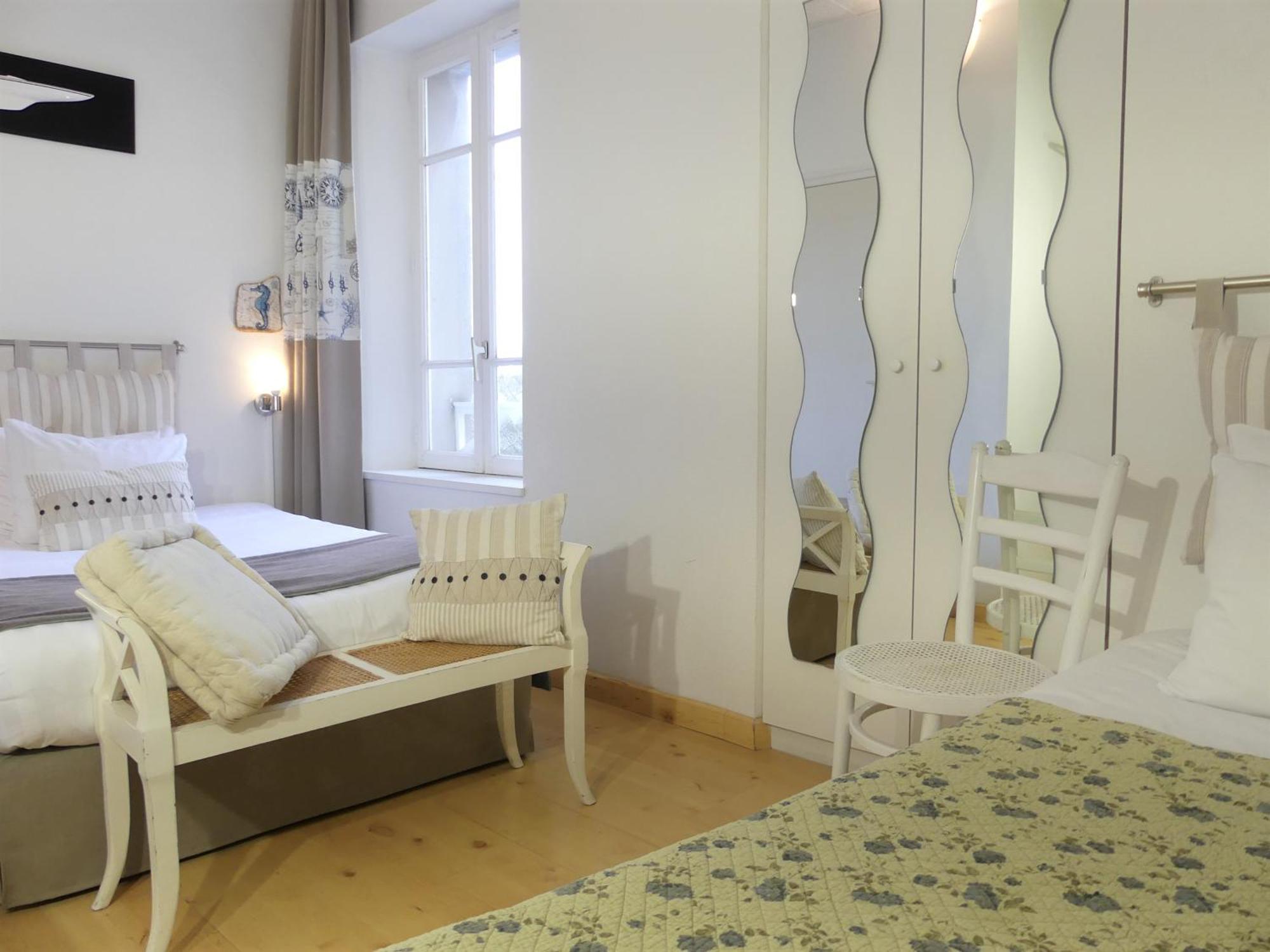 Hotel Aux Tamaris - Vue Mer Roscoff Habitación foto